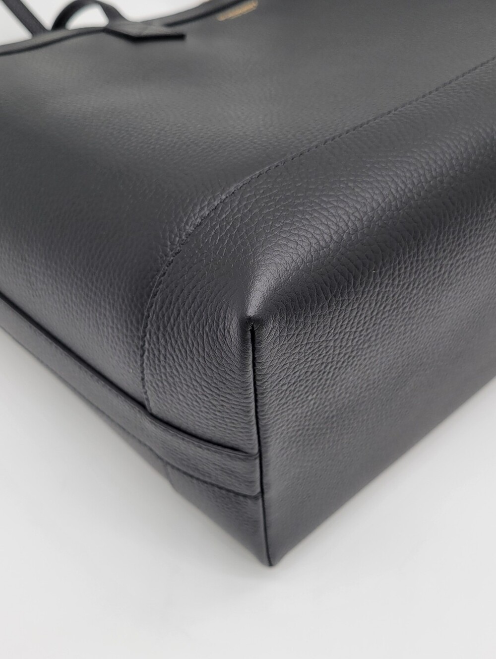 Burberry Medium Grainy Black Leather Tote Bag-NWT - Picture 7 of 11